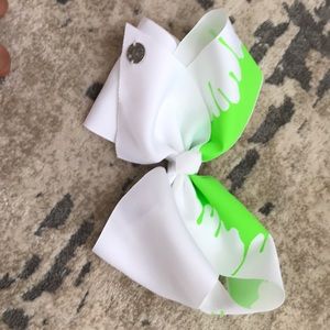 Nickelodeon slime festival JOJO Siwa  bow